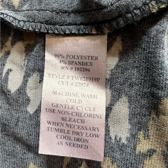 Connected Apparel 70s-Style Geometric Dress – Size 14P – Pre-Loved - Picture 7 of 8